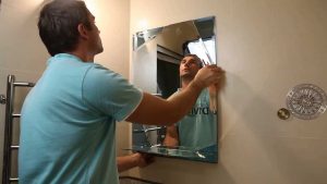 Установка зеркала в ванной в Усмани